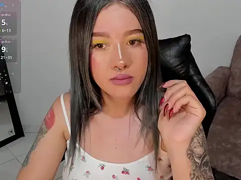 Snapshot of kat_apple chatting on 02-10-26, 12:04 kat apple online show from 02-10-26, 12:04