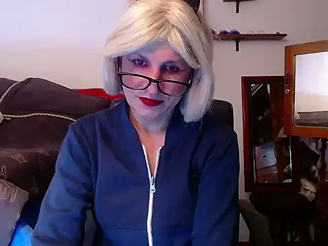 Snapshot of LorenJade chatting on 04-26-26, 09:51 LorenJade online show from 04-26-26, 09:51