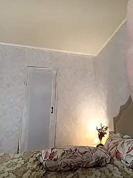 Snapshot of ___Midnight___ chatting on 12-23-24, 01:29 Midnight online show from 12-23-24, 01:29