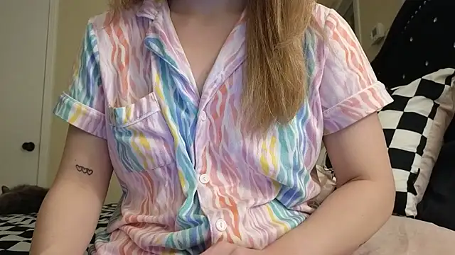 sexylilly69 online show from 04-21-26, 01:53