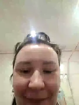 AlexaLexie online show from 01-19-25, 01:33