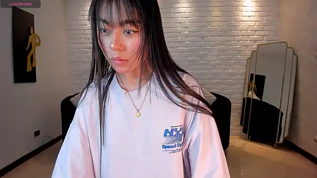 Snapshot of GigiLee_ chatting on 01-04-25, 08:16 GigiLee  online show from 01-04-25, 08:16