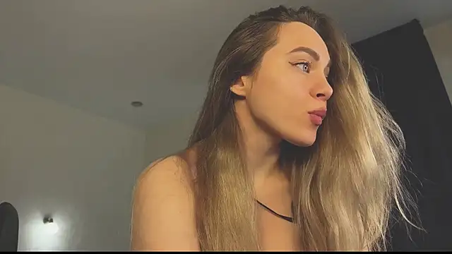 hotexclusive  online show from 03-07-25, 05:08