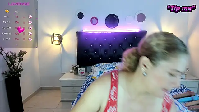 Snapshot of sophiahunt286 chatting on 01-21-25, 11:24 sophiahunt286 online show from 01-21-25, 11:24