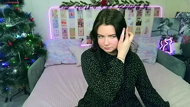 Snapshot of ss-katekisa-ss chatting on 12-25-24, 09:43 ss-katekisa-ss online show from 12-25-24, 09:43