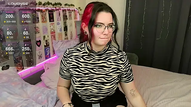 Snapshot of ss-katekisa-ss chatting on 02-26-25, 02:25 ss-katekisa-ss online show from 02-26-25, 02:25