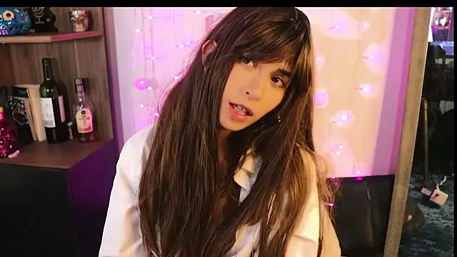 Snapshot of _lucy_white_ chatting on 12-09-24, 02:02 lucy white online show from 12-09-24, 02:02