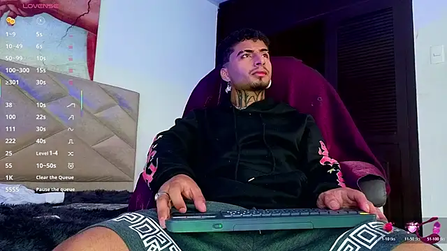 JuanCamiilo 66 online show from 07-19-26, 05:38