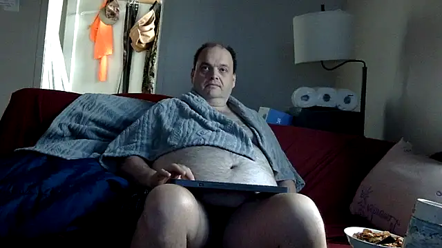 Snapshot of caressonnous chatting on 11-11-25, 01:44 caressonnous online show from 11-11-25, 01:44