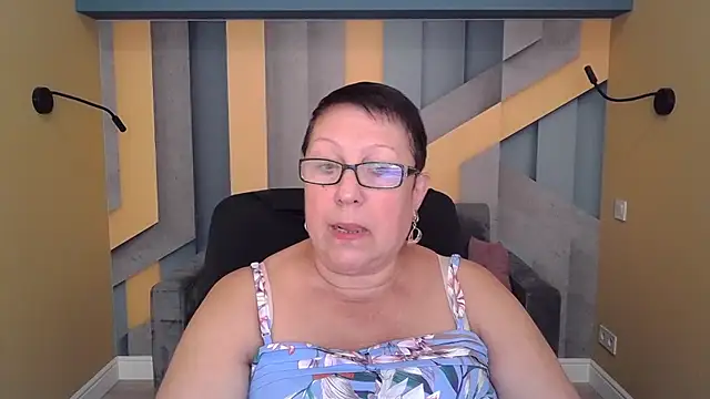 BarbaraTurners online show from 09-17-25, 06:20