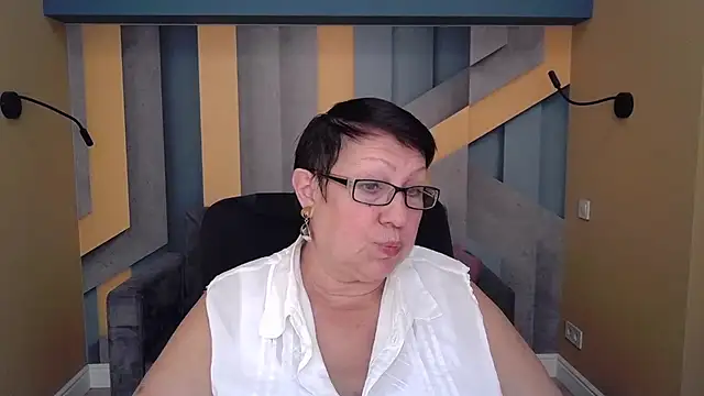 BarbaraTurners online show from 10-22-25, 06:40