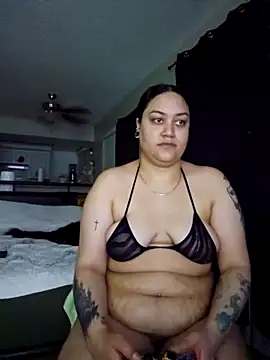 Snapshot of honeeyyy_pot chatting on 12-19-25, 12:50 honeeyyy pot online show from 12-19-25, 12:50