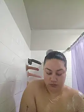 Snapshot of honeeyyy_pot chatting on 01-12-26, 10:48 honeeyyy pot online show from 01-12-26, 10:48