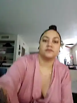 Snapshot of honeeyyy_pot chatting on 02-10-26, 07:29 honeeyyy pot online show from 02-10-26, 07:29