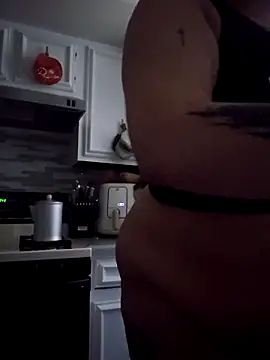 Snapshot of honeeyyy_pot chatting on 02-19-26, 05:42 honeeyyy pot online show from 02-19-26, 05:42