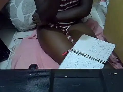 Snapshot of prettyviel chatting on 01-12-26, 06:07 prettyviel online show from 01-12-26, 06:07