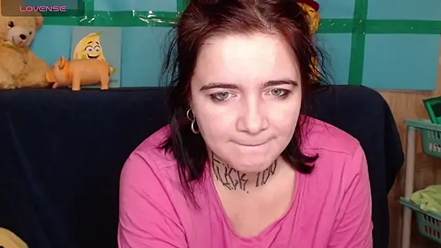 Snapshot of Yours_good_mood chatting on 02-19-25, 01:29 Yours good mood online show from 02-19-25, 01:29