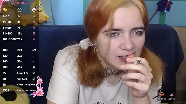 Snapshot of Yours_good_mood chatting on 03-08-25, 06:32 Yours good mood online show from 03-08-25, 06:32