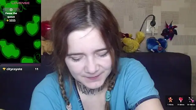 Snapshot of Yours_good_mood chatting on 11-02-25, 04:04 Yours good mood online show from 11-02-25, 04:04