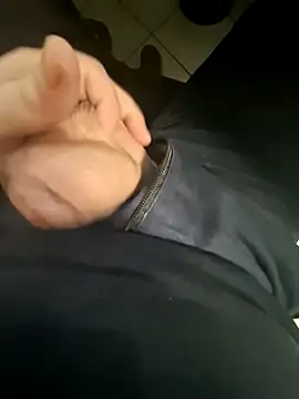 Snapshot of MobsyPopsy chatting on 01-07-26, 02:58 MobsyPopsy online show from 01-07-26, 02:58