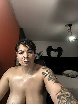 Snapshot of charlotedoll chatting on 01-09-26, 04:48 charlotedoll online show from 01-09-26, 04:48