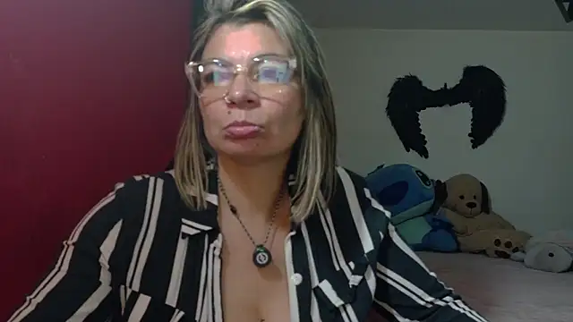 charlotedoll online show from 06-22-26, 03:25