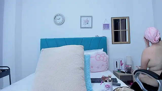 kamila lopez online show from 04-13-26, 09:09