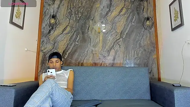 Snapshot of liam_genner_ chatting on 12-04-24, 07:45 liam genner online show from 12-04-24, 07:45