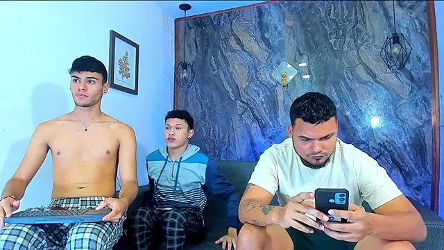 Snapshot of liam_genner_ chatting on 01-20-25, 07:57 liam genner online show from 01-20-25, 07:57