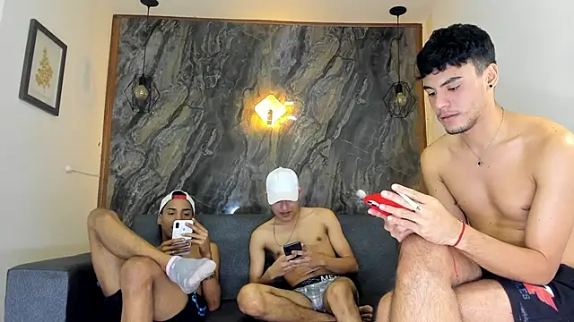 Snapshot of liam_genner_ chatting on 02-06-25, 11:04 liam genner online show from 02-06-25, 11:04