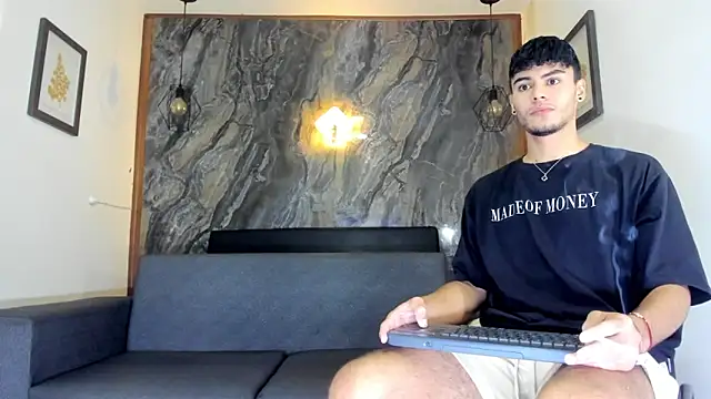 Snapshot of liam_genner_ chatting on 02-08-25, 07:38 liam genner online show from 02-08-25, 07:38