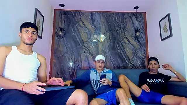 Snapshot of liam_genner_ chatting on 02-10-25, 01:46 liam genner online show from 02-10-25, 01:46