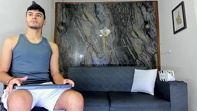 Snapshot of liam_genner_ chatting on 02-20-25, 07:41 liam genner online show from 02-20-25, 07:41