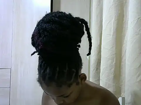 Snapshot of queen-sasha chatting on 03-15-25, 09:49 queen-sasha online show from 03-15-25, 09:49