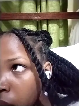 Snapshot of queen-sasha chatting on 10-19-25, 06:52 queen-sasha online show from 10-19-25, 06:52