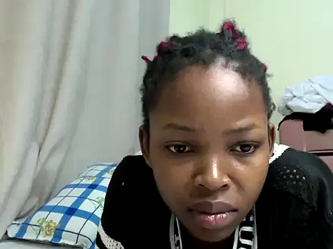 Snapshot of queen-sasha chatting on 04-29-26, 10:19 queen-sasha online show from 04-29-26, 10:19