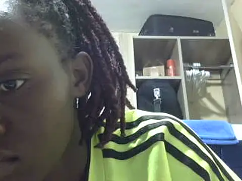 Snapshot of Seeexxxy-bree chatting on 02-20-25, 12:41 Seeexxxy-bree online show from 02-20-25, 12:41