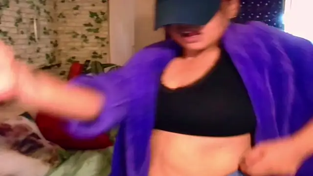 Snapshot of Indian_Blaze00 chatting on 03-15-25, 08:37 Indian Blaze00 online show from 03-15-25, 08:37