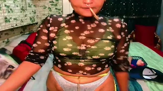 Snapshot of Indian_Blaze00 chatting on 03-15-25, 04:10 Indian Blaze00 online show from 03-15-25, 04:10