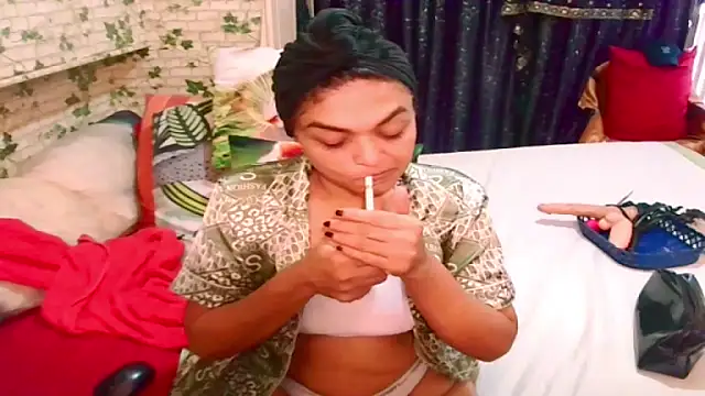 Snapshot of Indian_Blaze00 chatting on 03-17-25, 02:12 Indian Blaze00 online show from 03-17-25, 02:12