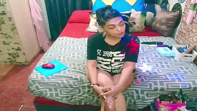 Snapshot of Indian_Blaze00 chatting on 09-19-25, 12:34 Indian Blaze00 online show from 09-19-25, 12:34