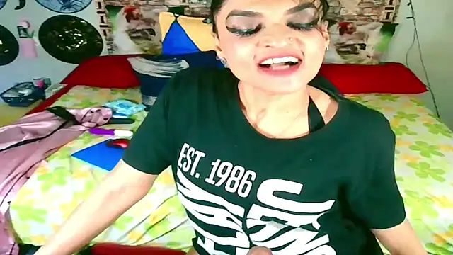 Snapshot of Indian_Blaze00 chatting on 09-21-25, 03:35 Indian Blaze00 online show from 09-21-25, 03:35