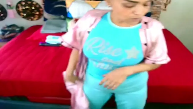 Snapshot of Indian_Blaze00 chatting on 09-23-25, 07:22 Indian Blaze00 online show from 09-23-25, 07:22