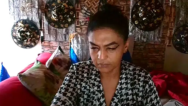 Snapshot of Indian_Blaze00 chatting on 10-19-25, 08:37 Indian Blaze00 online show from 10-19-25, 08:37