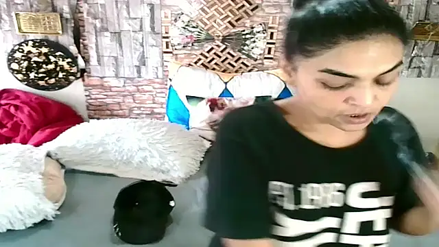 Snapshot of Indian_Blaze00 chatting on 10-29-25, 09:55 Indian Blaze00 online show from 10-29-25, 09:55