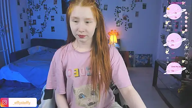 Snapshot of CallMeEffy1 chatting on 10-06-25, 07:22 CallMeEffy1 online show from 10-06-25, 07:22