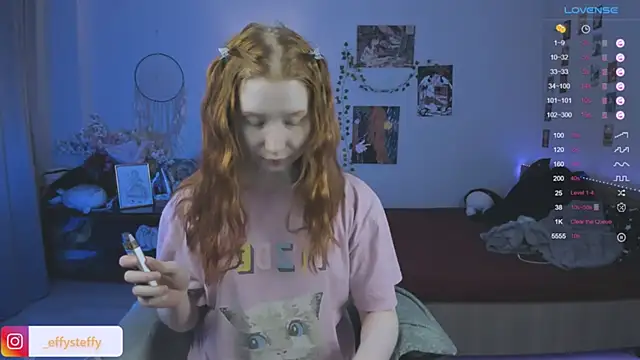 Snapshot of CallMeEffy1 chatting on 12-22-25, 05:54 CallMeEffy1 online show from 12-22-25, 05:54