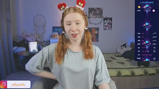 Snapshot of CallMeEffy1 chatting on 01-08-26, 01:57 CallMeEffy1 online show from 01-08-26, 01:57