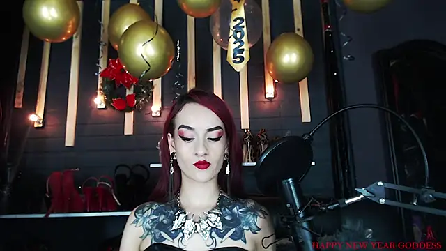 Snapshot of Liilith_goddess_ chatting on 12-30-24, 04:53 Liilith goddess online show from 12-30-24, 04:53