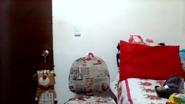 Snapshot of Alisson_brand chatting on 12-20-24, 04:14 Alisson brand online show from 12-20-24, 04:14